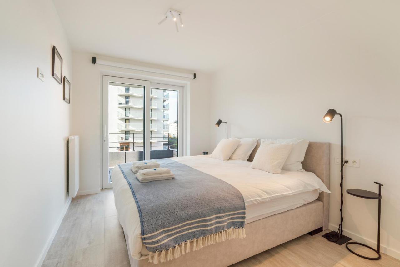 The Waves-Luxurious 3Bedroom App W Big Terrace & Garage Остенде Экстерьер фото